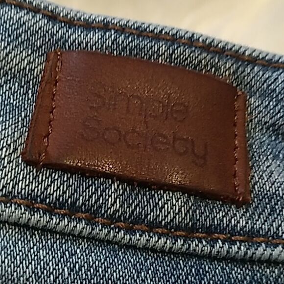 high waist button fly distressed jeans - Picture 3 of 15